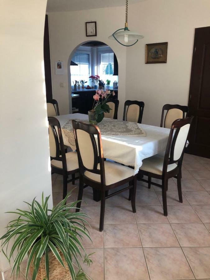 Virag Apartman Apartment Vonyarcvashegy Bagian luar foto